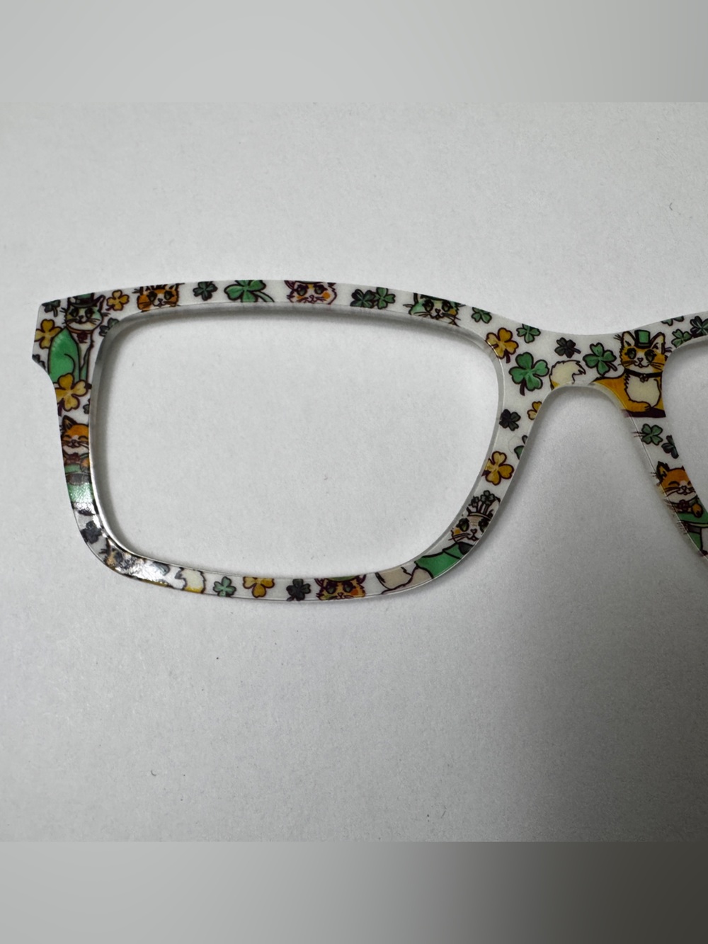 The Clover Cat - Otero - Top Frame